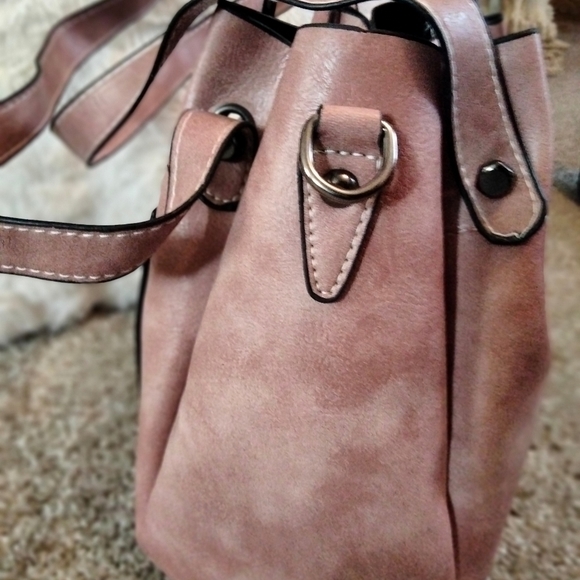 Handbag - Picture 4 of 10